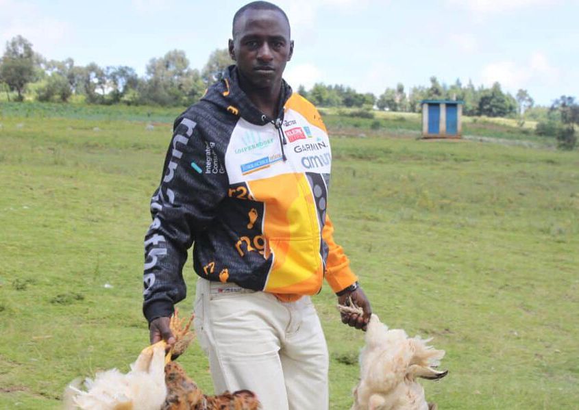 2014.03.19 382 Kiambogo Run2gether CHICKEN GOES FAMILIES