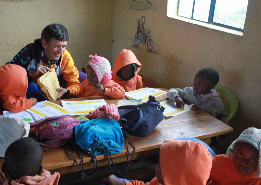 2014.03.19 047 Kiambogo Run2gether  Nursery School Klassenzimmer