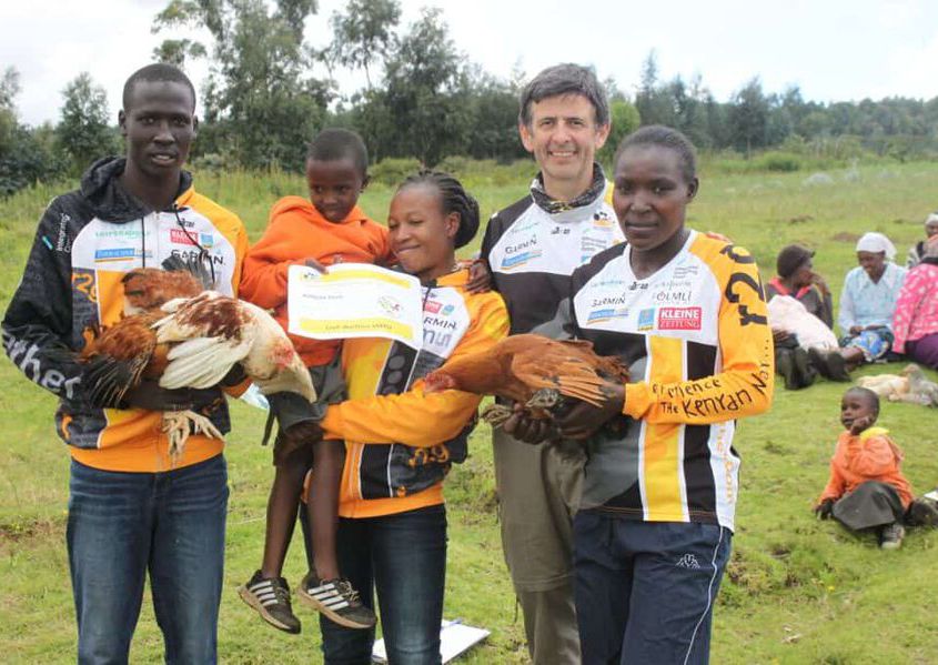 2014.03.19 211 Kiambogo Run2gether CHICKEN GOES FAMILIES