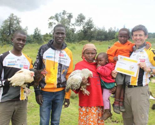 2014.03.19 220 Kiambogo Run2gether CHICKEN GOES FAMILIES