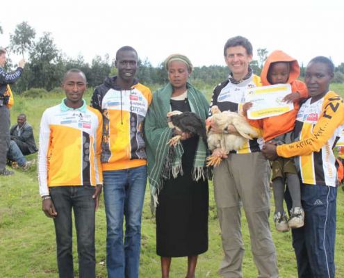 2014.03.19 254 Kiambogo Run2gether CHICKEN GOES FAMILIES