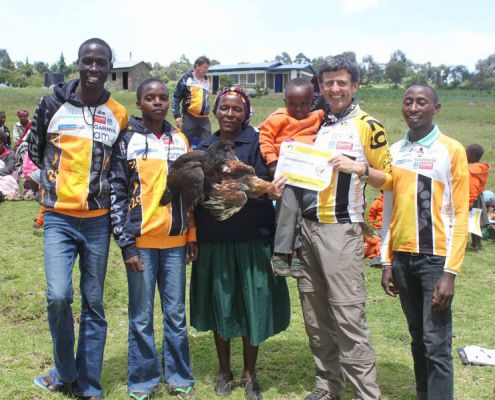 2014.03.19 292 Kiambogo Run2gether CHICKEN GOES FAMILIES