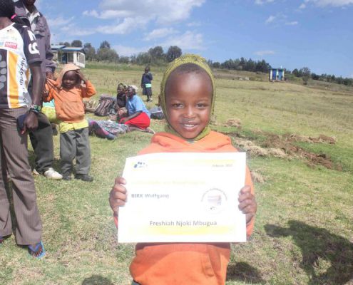2015.02.25 186 Bllankets For Kiambogo Families