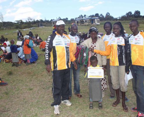 2015.02.25 313 Bllankets For Kiambogo Families