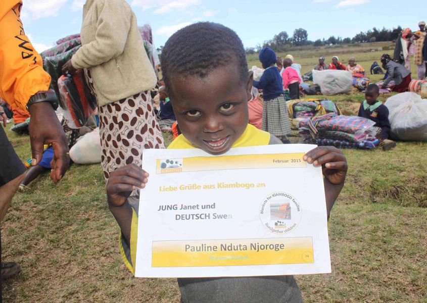 2015.02.25 314 Bllankets For Kiambogo Families