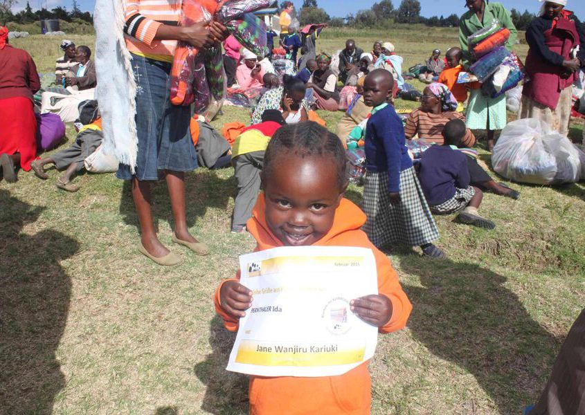 2015.02.25 335 Blankets For Kiambogo Families